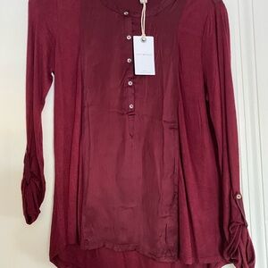 Lucky Brand burgundy top sz S new